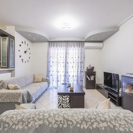 Rigas In Ilioupoli Apartment Athens
