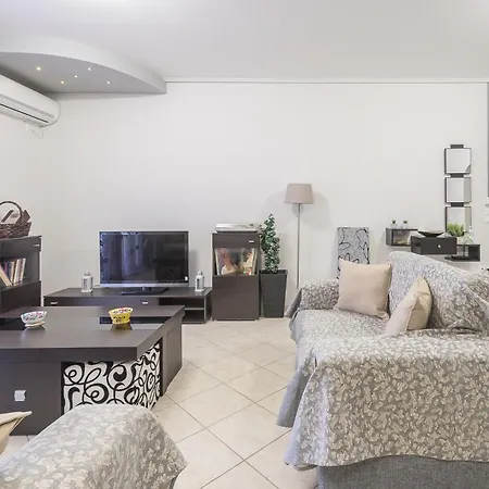 Rigas In Ilioupoli Apartment