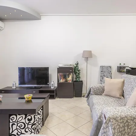Rigas In Ilioupoli Apartment