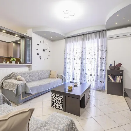 Rigas In Ilioupoli Apartment