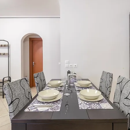 Rigas In Ilioupoli Apartment Athens